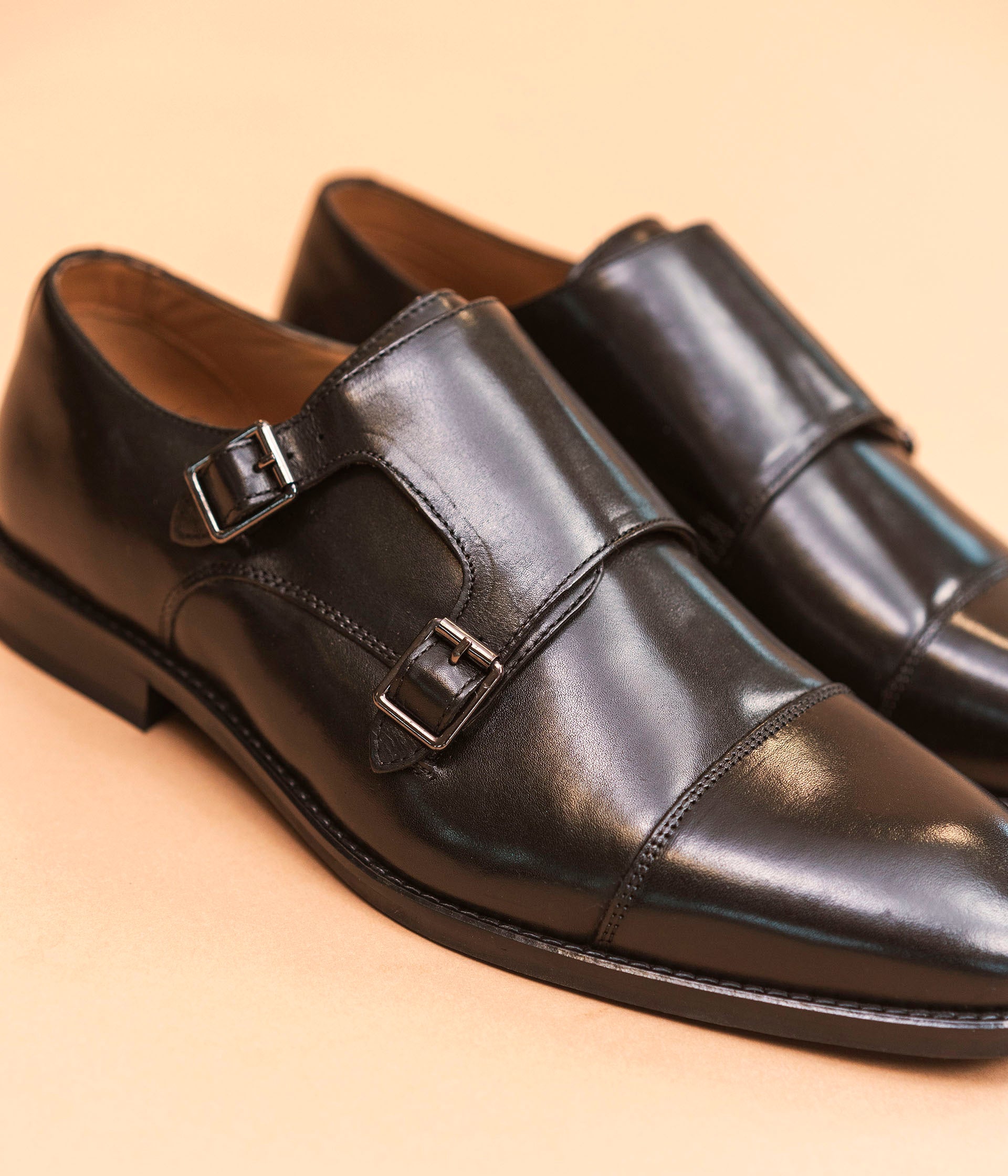 Chaussure avec des piques homme shop
