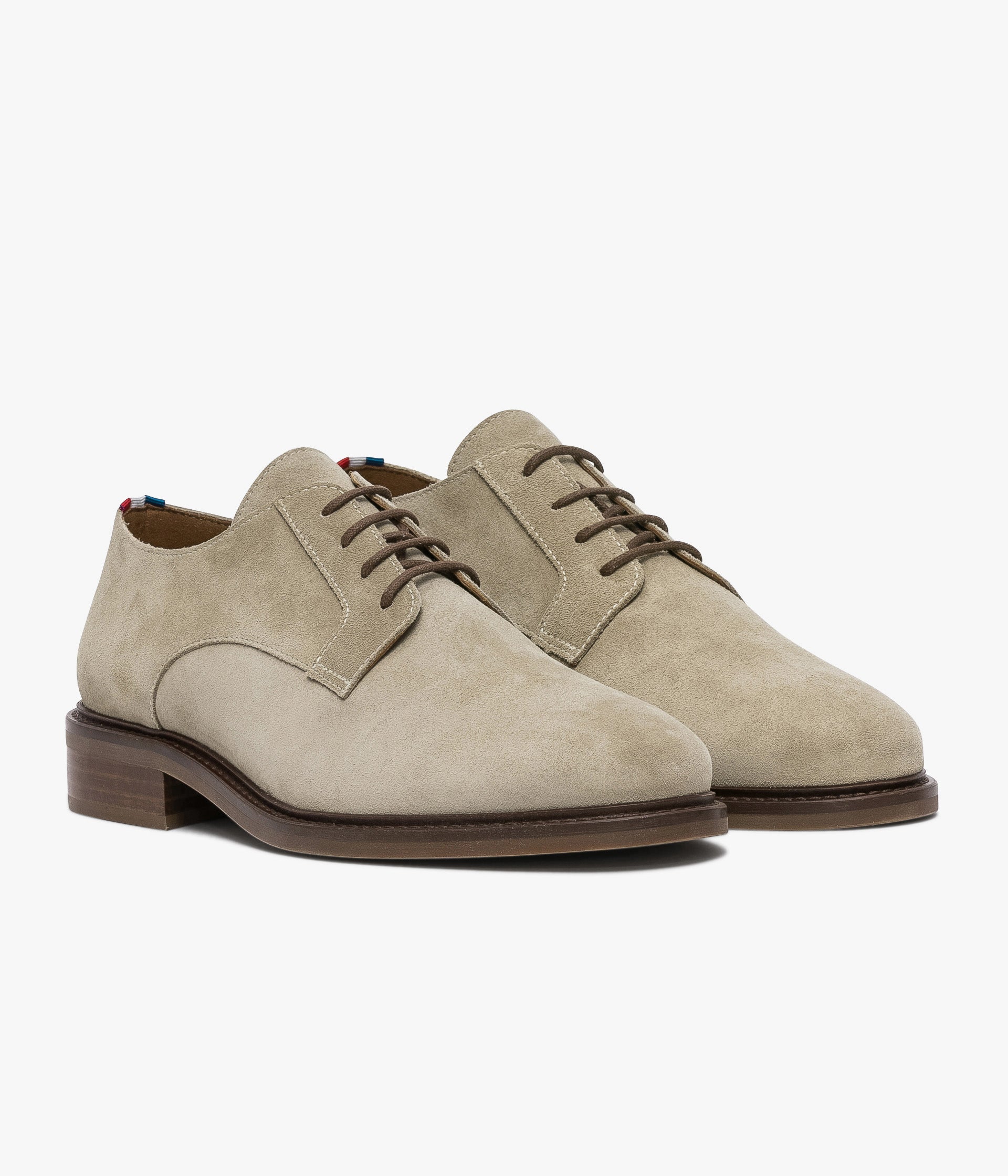 Collection de chaussures et accessoires pour homme