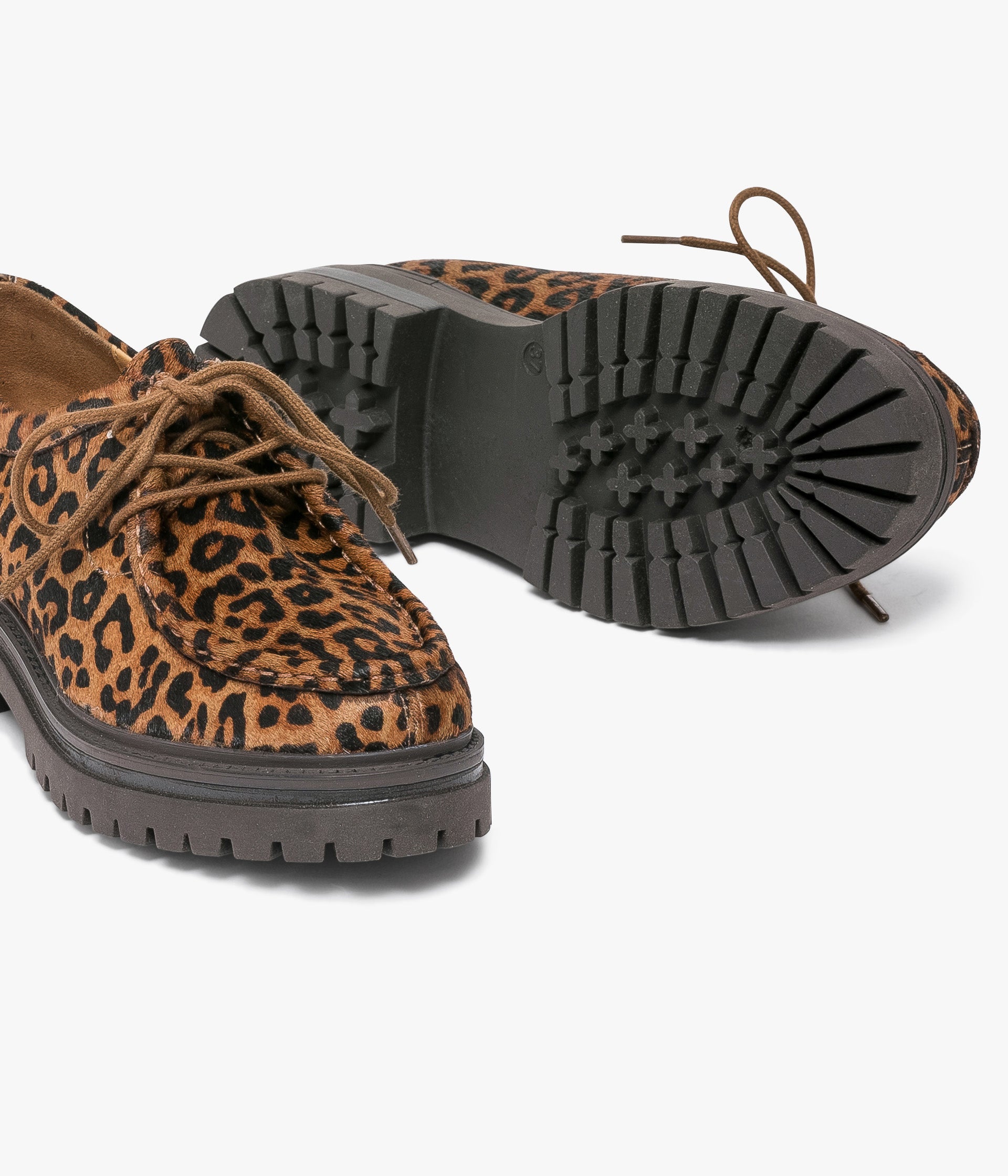 Derbies leopard femme sales
