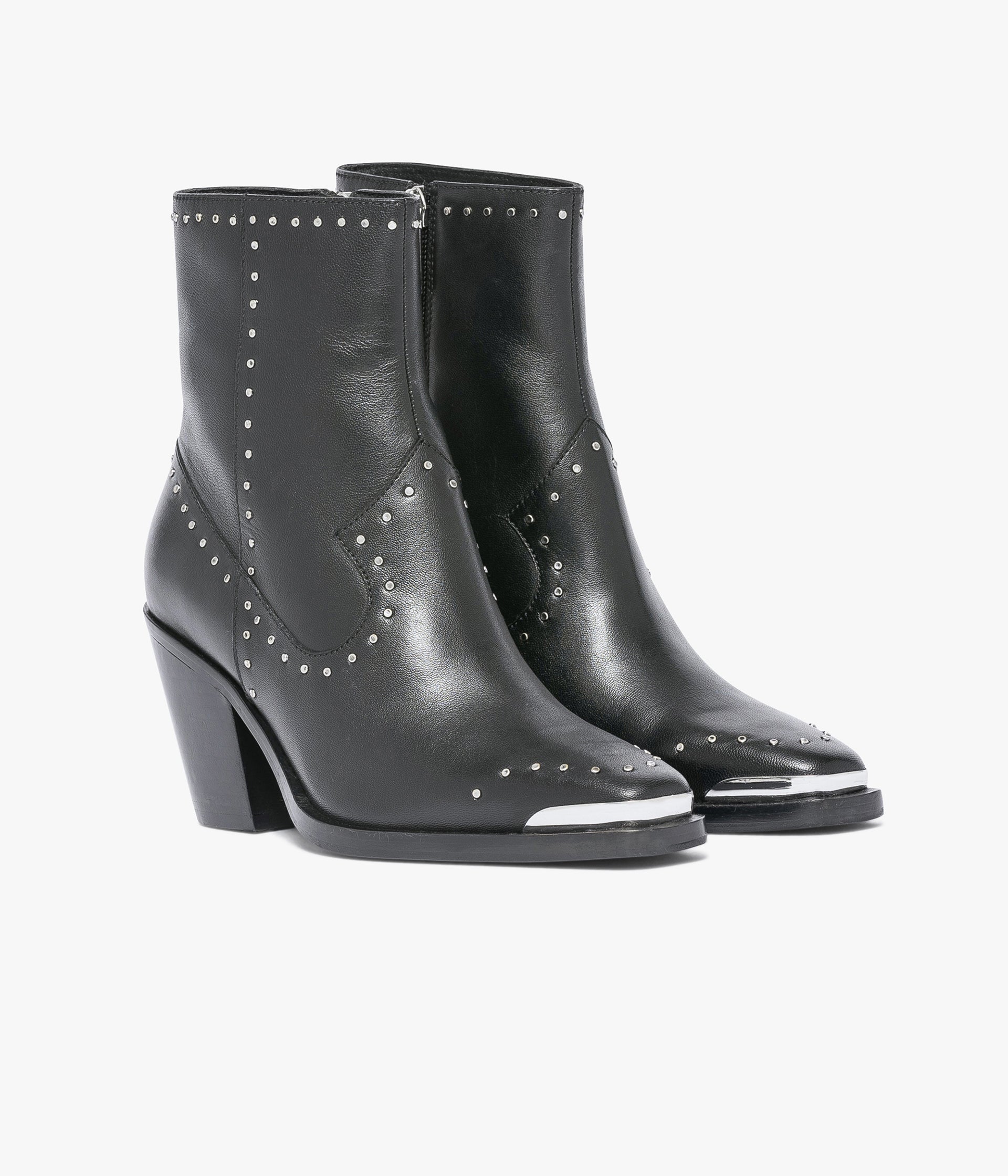 Etienne boots deals