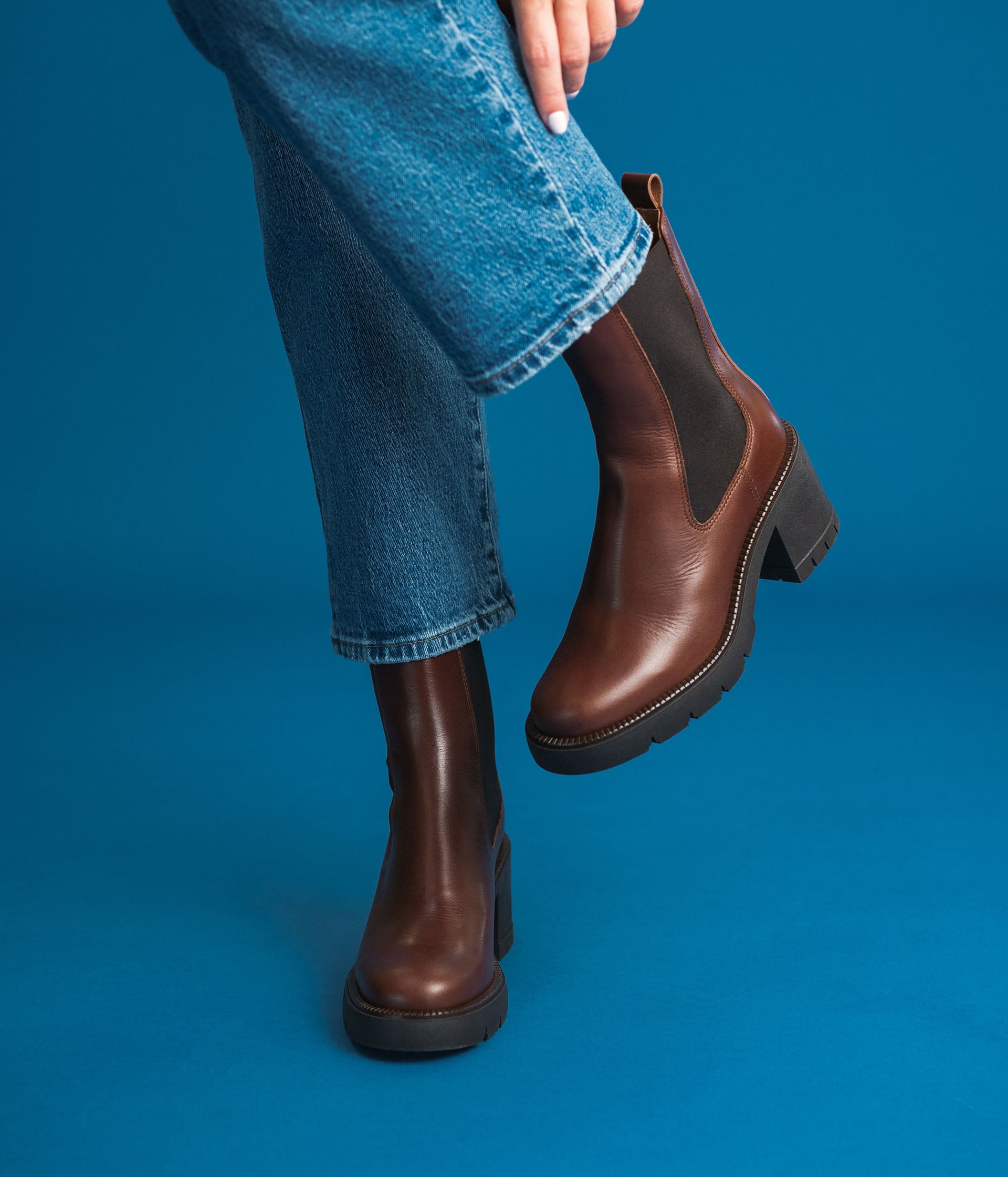 Boots femme cuir talon 2025