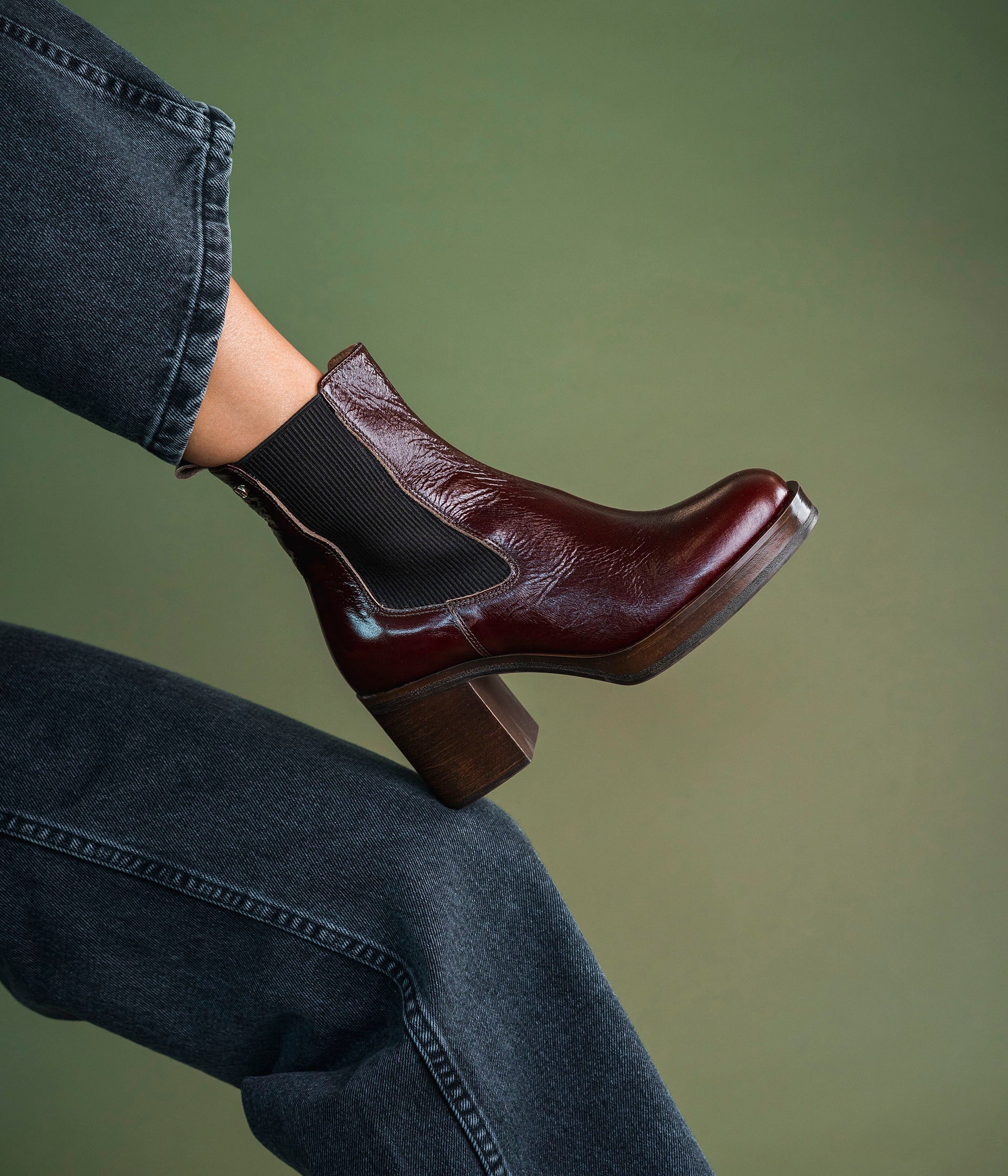 Expensive chelsea boots deals