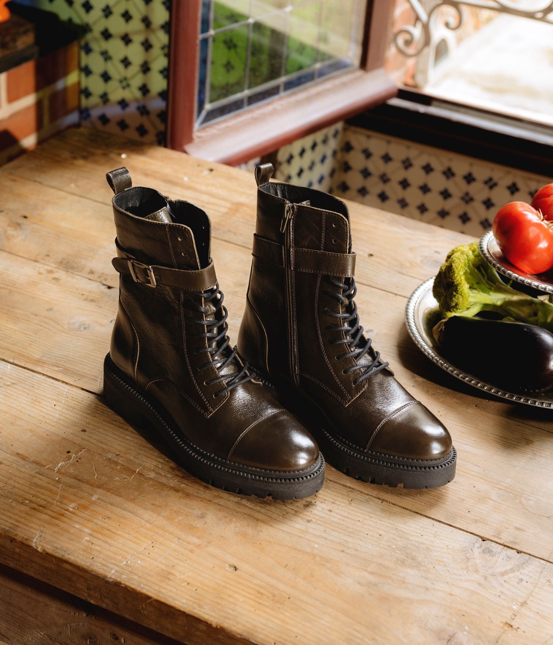 Boots cuir lacets femme discount