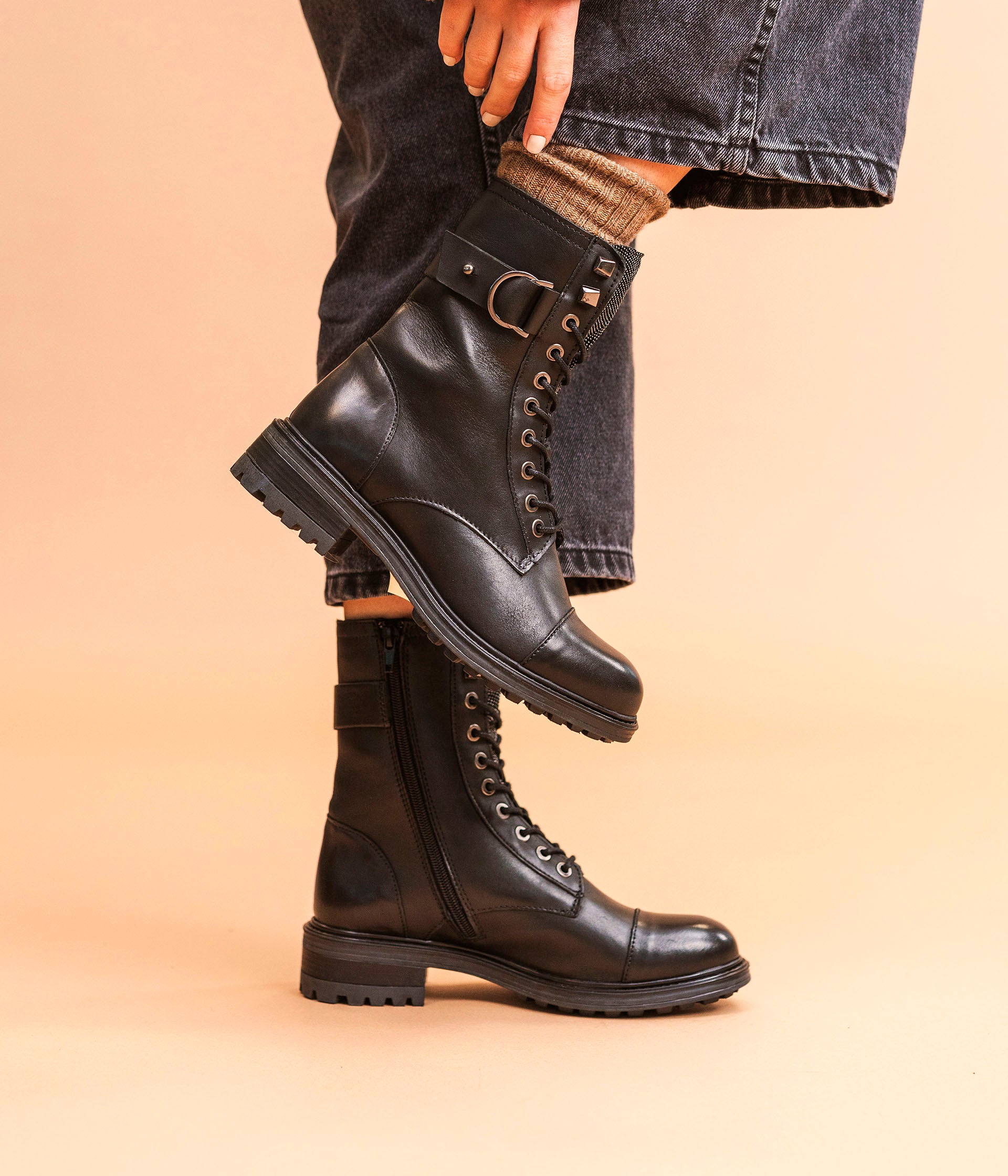 Boots strass femme sale