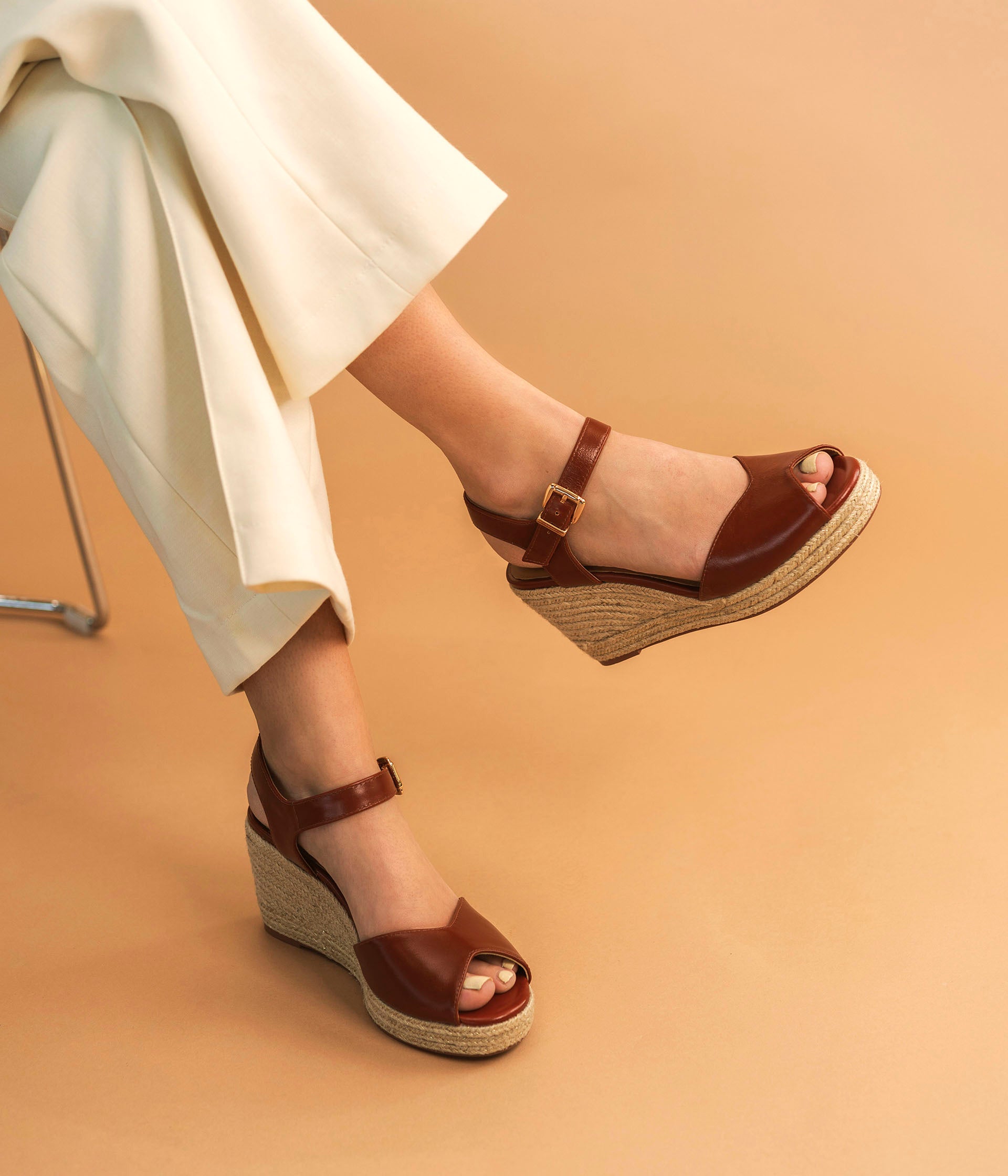 Nu pieds talons compensés 2025