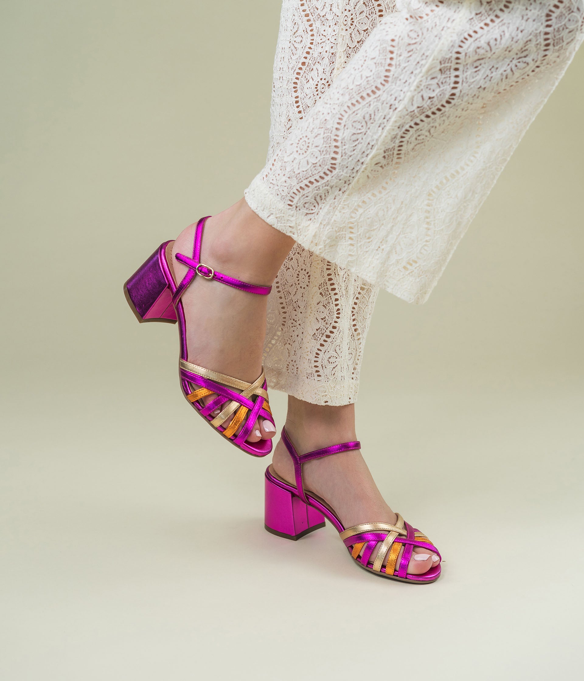 Sandale a talon rose sales fushia