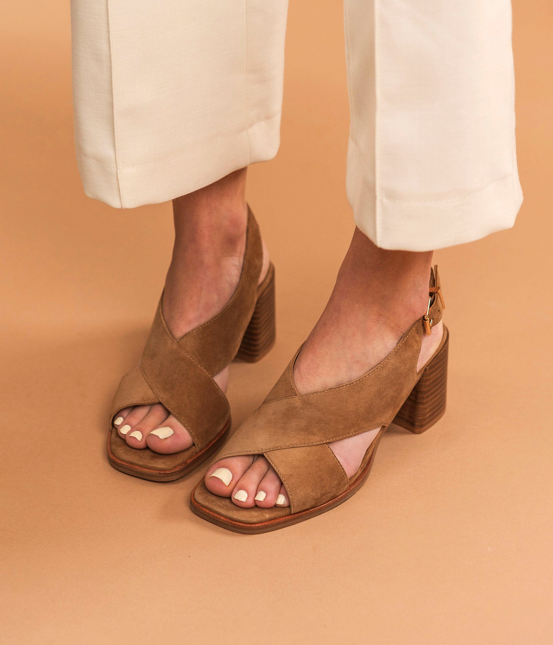 Sandales talons carrés bout fermé on sale